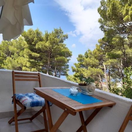 Peace And Quiet Apartment In Brela, Croatia Exteriör bild
